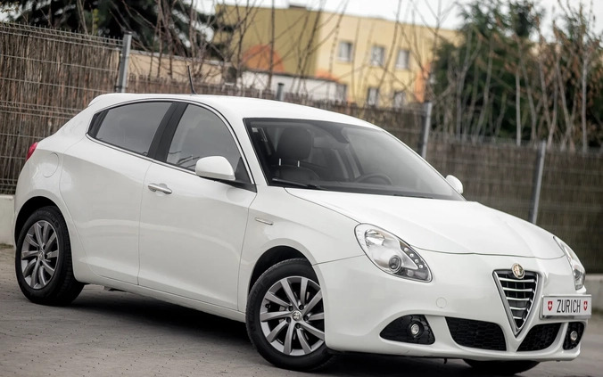 Alfa Romeo Giulietta cena 25600 przebieg: 208160, rok produkcji 2010 z Radom małe 631